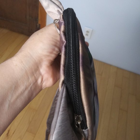 Cute realistic cat face cross body bag - Picture 11 of 15